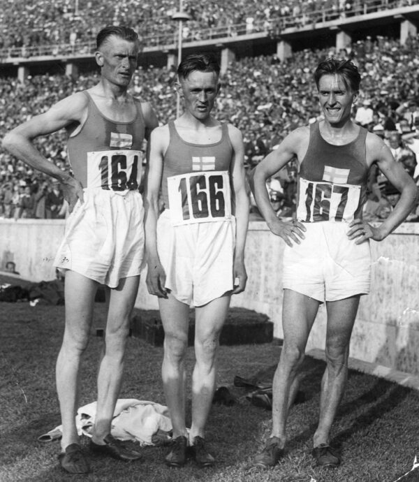 Ilmari Salminen, Arvo Askola ja Volmari Iso-Hollo Berliinin olympialaisissa 1936.-0