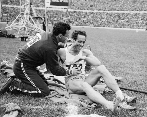 Robert Richards ja Ragnar Lundberg Helsingin olympialaisissa 1952 -0