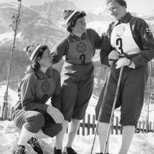 Sirkka Polkunen, Mirja Hietamies ja Siiri Rantanen Cortinan olympialaisissa 1956-0
