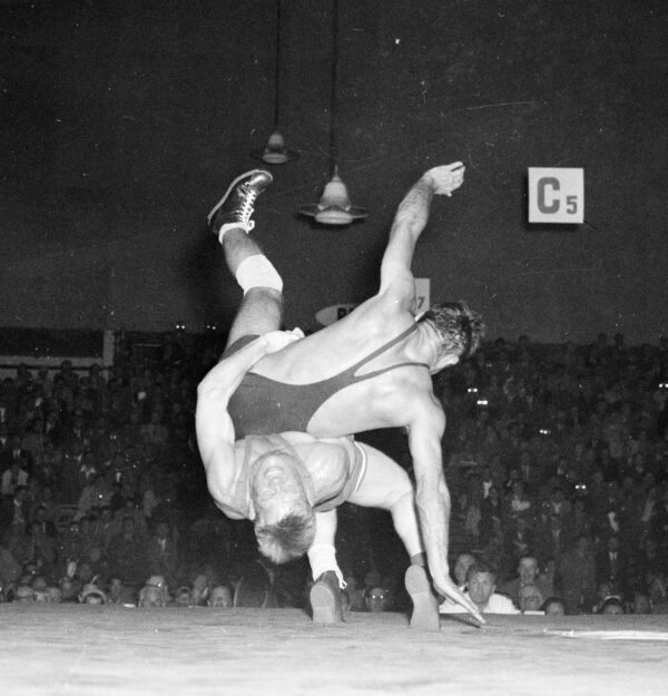 Kalervo Rauhala ja Gyula Nemet Helsingin olympialaisissa 1952-0