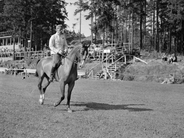 Mauno Roiha Helsingin olympialaisissa 1952-0