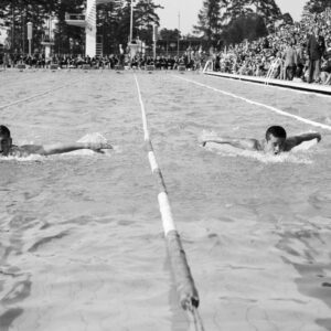 Miesten 200 metrin rintauinnin välierä Helsingin olympialaisissa 1952-0