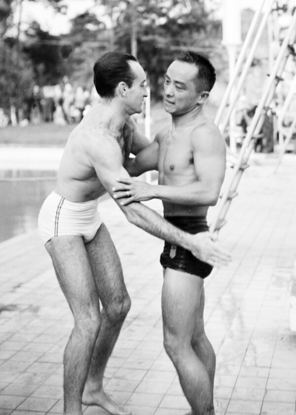Joaquin Capilla (MEX) ja Samuel ”Sammy” Lee (USA) Helsingin olympialaisissa 1952-0