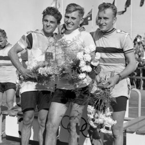 Maantiepyöräilyn henkilökohtaisen kilpailun mitalistit Helsingin olympialaisissa 1952-0