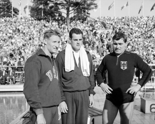 Miesten 200 metrin rintauinnin mitalistit Helsingin olympialaisissa 1952-0
