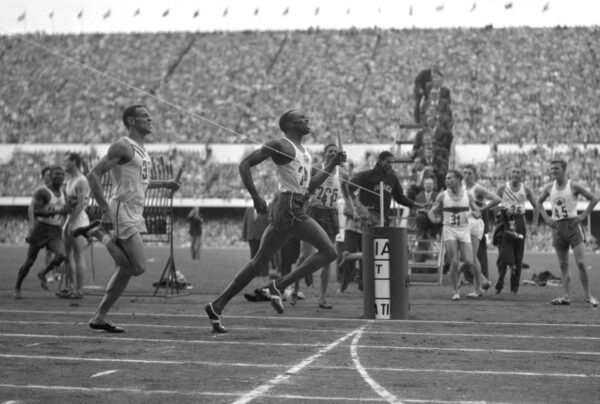 Miesten 4 X 400 metrin viesti Helsingin olympialaisissa 1952-0