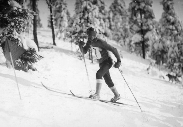 Veli Saarinen hiihdon MM-kisoissa Lahdessa 1926-0