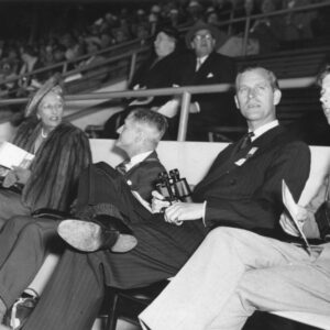 Kentin herttua Edward, Edinburghin herttua Philip ja Norjan kruununprinsessa Märtha Helsingin olympiakisoissa 1952
